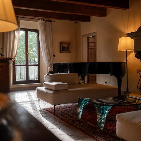 Palazzo Viviani Castello Di Montegridolfo Hotel Eksteriør billede